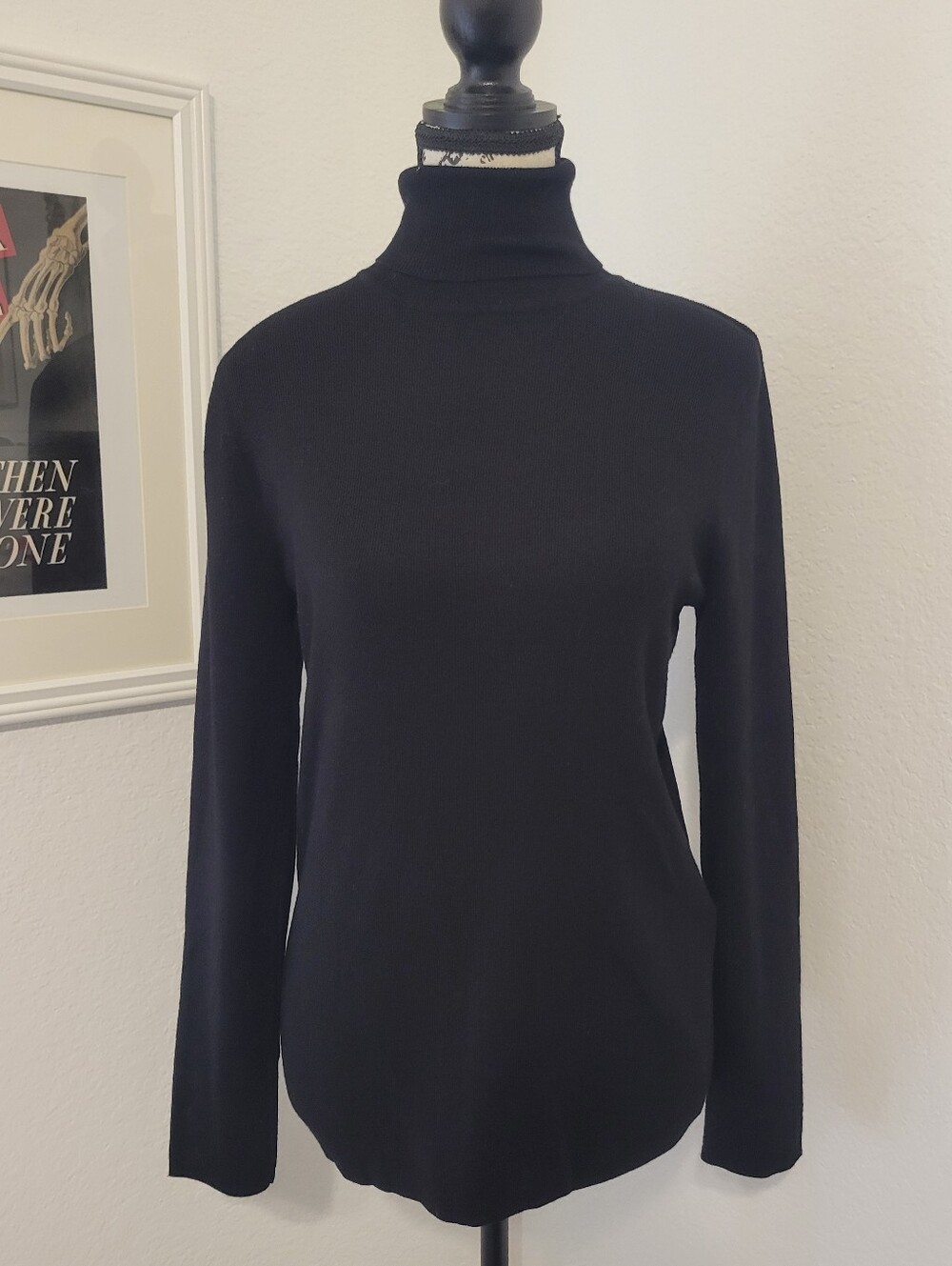 Chico's Size 1 Black Knit Turtleneck Slim Fit Long Sleeve Stretch